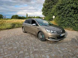 Braun Gebraucht 2016 Citroën C4 Business Class Kleinwagen | 6.399 € (Fairer Preis)