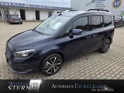 Cavansitblaumetallic Neu 2025 Mercedes 180 Progressive Limousine | 34.490 € (Superpreis)