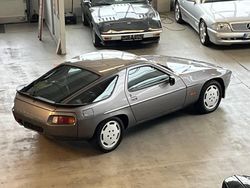 Grau Gebraucht 1985 Porsche 928 Coupé | 38.900 €