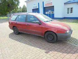 Rot Gebraucht 2000 Fiat Marea Limousine | 1.390 €