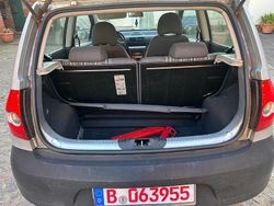 Grau Gebraucht 2005 VW Fox Kleinwagen | 1.350 € (Etwas zu teuer)