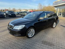 Schwarz Gebraucht 2010 Skoda Octavia Classic Kombi | 5.795 € (Teuer)
