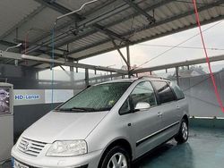 Grau Gebraucht 2005 VW Sharan Van / Kleinbus | 4.000 € (Etwas zu teuer)