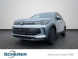 Oyster silver metallic (metallic) Gebraucht 2025 VW Tiguan Life SUV | 34.990 € (Guter Preis)