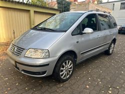 Silber Gebraucht 2007 VW Sharan Van / Kleinbus | 2.600 € (Superpreis)