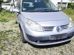 Gebraucht 2005 Renault Scénic II Privilege Van / Kleinbus | 1.450 € (Fairer Preis)
