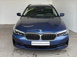 Blau Gebraucht 2022 BMW 520 Limousine | 36.879 € (Fairer Preis)
