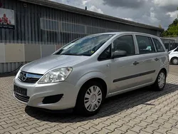 Silber Gebraucht 2009 Opel Zafira Selection Van / Kleinbus | 1.990 € (Guter Preis)