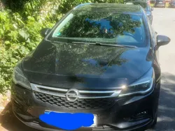 Schwarz Gebraucht 2019 Opel Astra Edition Kombi | 10.000 € (Guter Preis)