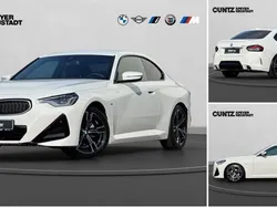 Weiß Gebraucht 2025 BMW 220 Performance Coupé | 46.990 € (Teuer)