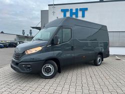 Grau Neu 2025 Iveco Daily Van / Kleinbus | 39.211 € (Etwas zu teuer)