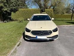 Beige Gebraucht 2021 Mercedes E200 Limousine | 28.917 € (Etwas zu teuer)