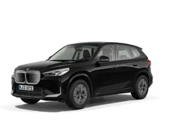 Schwarz uni Neu 2025 BMW iX1 SUV | 37.900 €