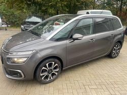 Grau Gebraucht 2021 Citroën C4 SpaceTourer Shine Van / Kleinbus | 14.999 € (Guter Preis)