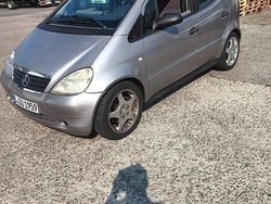 Silber Gebraucht 2000 Mercedes 170 Limousine | 4.000 €