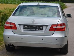 Polarsilber Gebraucht 2010 Mercedes E200 Elegance Limousine | 9.400 € (Fairer Preis)