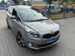 Camden beige Gebraucht 2015 Kia Carens Spirit Van / Kleinbus | 12.450 € (Fairer Preis)