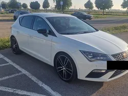 Weiß Gebraucht 2019 Cupra Leon Limousine | 23.800 € (Fairer Preis)