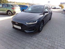 Magneticgrau (metallic) Gebraucht 2023 Ford Focus ST-Line X Kombi | 25.900 € (Teuer)