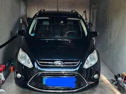 Schwarz Gebraucht 2012 Ford Grand C-Max Van / Kleinbus | 10.900 € (Teuer)