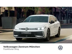 Weiß Neu 2025 VW Passat R-line Limousine | 60.599 € (Fairer Preis)