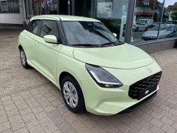 Gelb Neu 2025 Suzuki Swift Club Limousine | 20.990 €