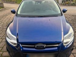 Blau Gebraucht 2014 Ford Focus Kombi | 5.999 € (Etwas zu teuer)