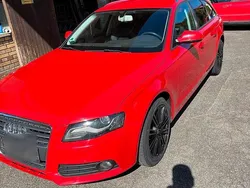 Rot Gebraucht 2009 Audi A4 Kombi | 10.500 €