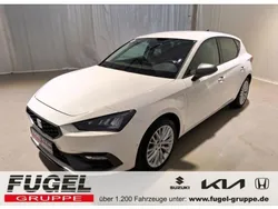 Candy weiss Gebraucht 2021 Seat Leon FR Limousine | 18.929 € (Superpreis)