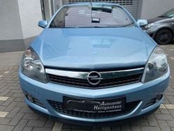 Blau Gebraucht 2006 Opel Astra Cabriolet Cosmo Cabrio | 2.780 € (Guter Preis)