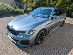 Grau Gebraucht 2021 BMW 540 Shadowline Kombi | 45.490 € (Fairer Preis)