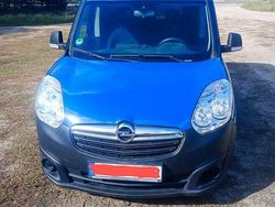 Blau Gebraucht 2018 Opel Combo Edition Van / Kleinbus | 9.200 € (Fairer Preis)