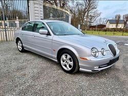 Grau Gebraucht 2000 Jaguar S-Type Limousine | 6.950 € (Etwas zu teuer)
