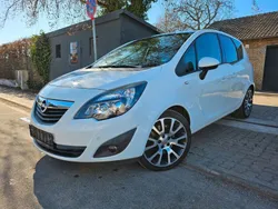 Weiß Gebraucht 2012 Opel Meriva Edition Van / Kleinbus | 6.499 € (Fairer Preis)