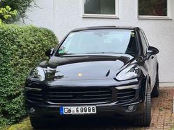 Schwarz Gebraucht 2017 Porsche Cayenne Platinum Edition SUV | 36.800 € (Fairer Preis)