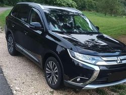 Schwarz Gebraucht 2017 Mitsubishi Outlander Diamant Edition SUV | 16.490 € (Fairer Preis)