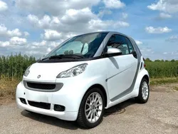 Weiß Gebraucht 2011 Smart ForTwo Coupé Passion Coupé | 5.200 € (Fairer Preis)