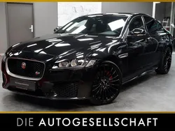 Santorini black Gebraucht 2018 Jaguar XF S Limousine | 30.990 € (Etwas zu teuer)
