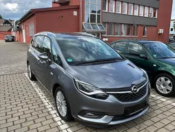 Grau Gebraucht 2018 Opel Zafira Van / Kleinbus | 13.500 € (Etwas zu teuer)