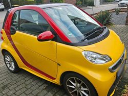 Gelb Gebraucht 2014 Smart ForTwo Coupé Coupé | 6.200 € (Fairer Preis)