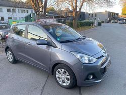 Grau Gebraucht 2016 Hyundai i10 Trend Kleinwagen | 8.250 € (Fairer Preis)