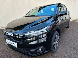 Weiß Gebraucht 2022 Dacia Sandero Expression Kleinwagen | 17.475 € (Etwas zu teuer)