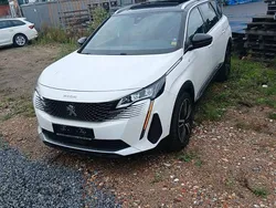 Weiß Gebraucht 2021 Peugeot 5008 GT Van / Kleinbus | 18.700 € (Fairer Preis)