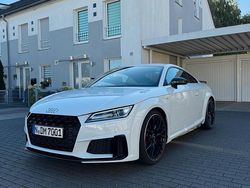 Weiß Gebraucht 2020 Audi TT S-Line Coupé | 29.500 €