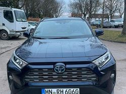 Blau Gebraucht 2024 Toyota RAV4 Hybrid SUV | 25.499 €