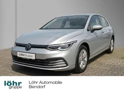 Reflexsilber metallic Gebraucht 2022 VW Golf VIII Life Limousine | 20.980 € (Fairer Preis)