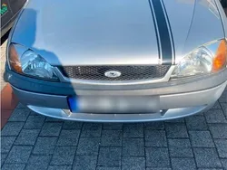 Grau Gebraucht 2002 Ford Fiesta Kleinwagen | 850 € (Fairer Preis)