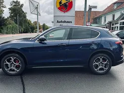 Blau Gebraucht 2020 Alfa Romeo Stelvio Super SUV | 24.490 € (Superpreis)