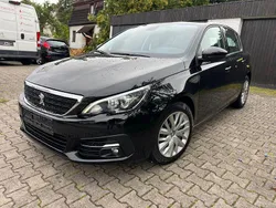 Schwarz Gebraucht 2020 Peugeot 308 Limousine | 8.990 € (Fairer Preis)