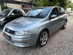 Lounge/tecno grau Gebraucht 2004 Fiat Stilo Kleinwagen | 2.490 €